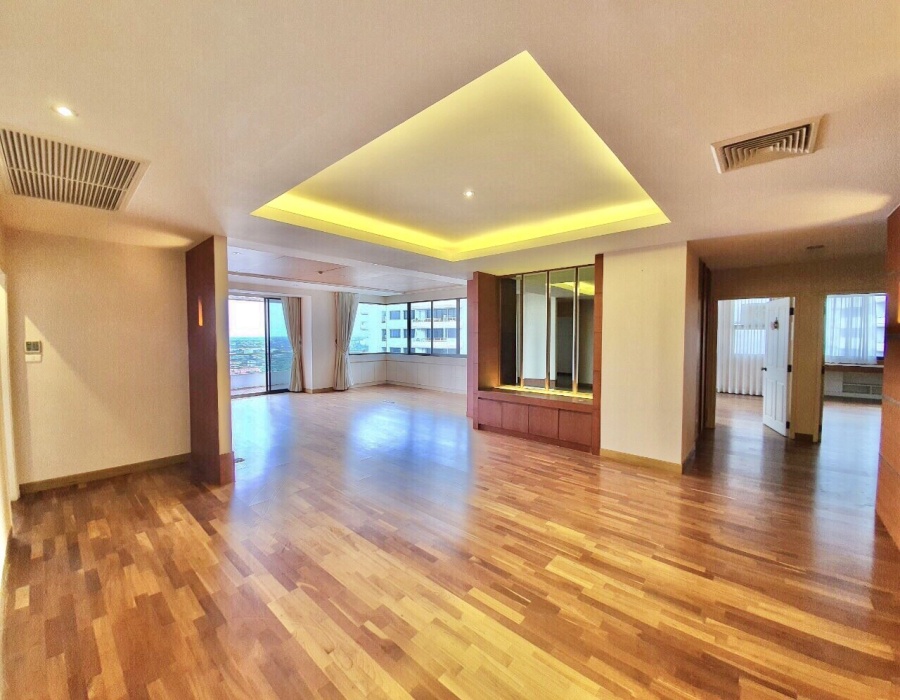 3 Bedrooms Bedrooms, ,4 BathroomsBathrooms,2 ห้องนอน,ขาย,1284